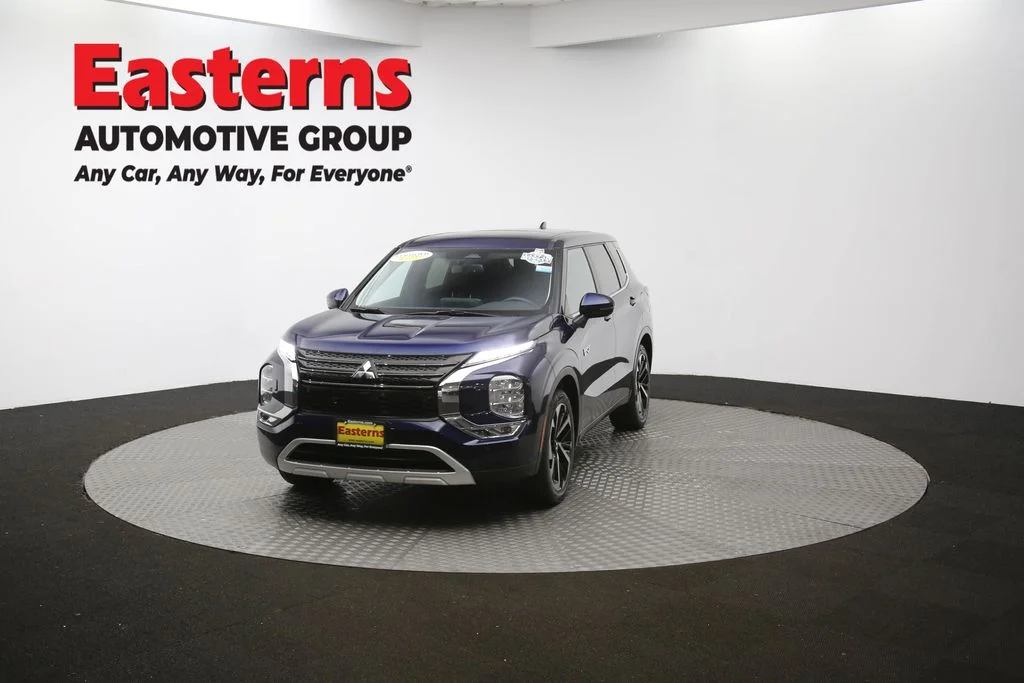 Used 2023 Blue Mitsubishi SE image 56
