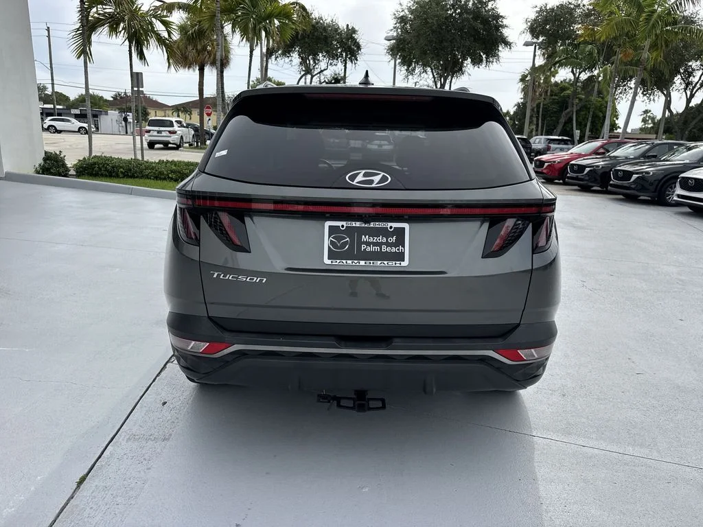 Used 2022 Hyundai Tucson SEL with VIN 5NMJC3AE3NH140106 for sale in North Palm Beach, FL