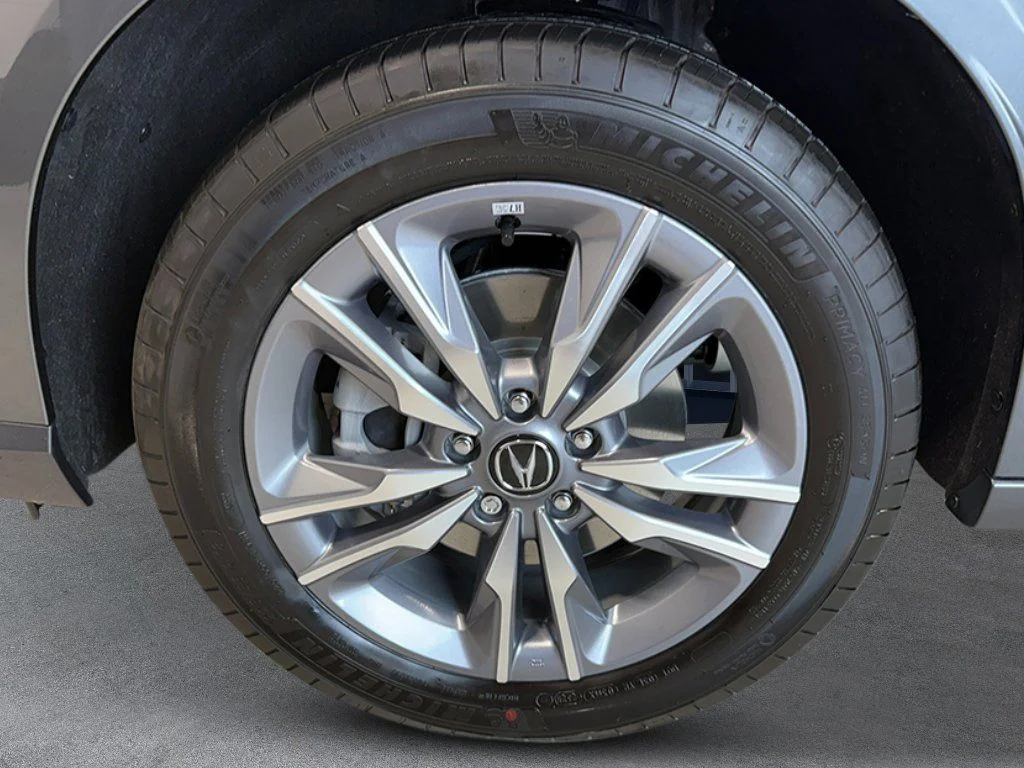 New 2026 Solar Silver Metallic Acura Base image 11