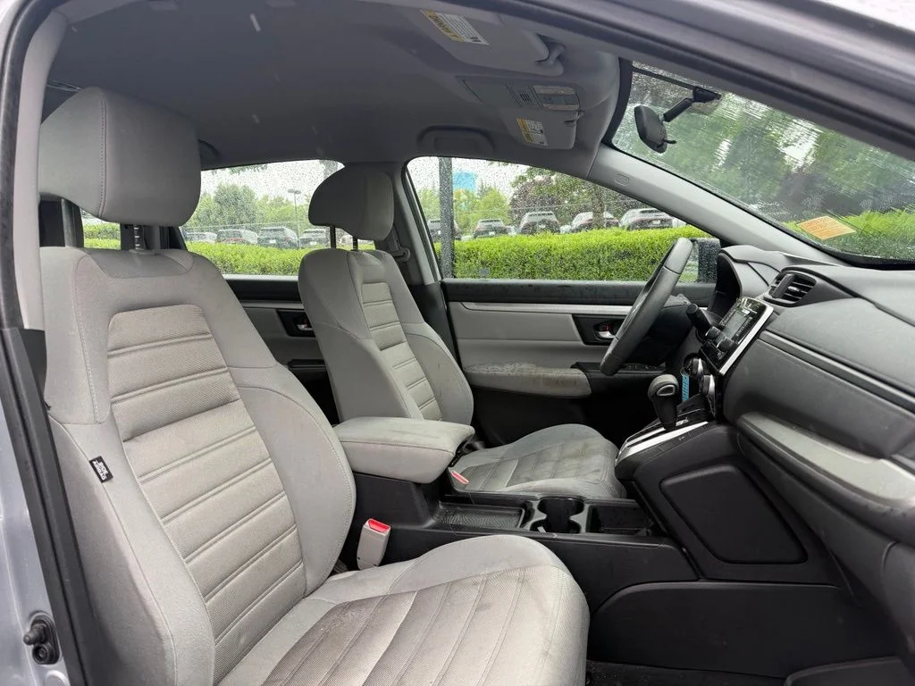 Used 2018 Lunar Silver Metallic Honda LX image 22