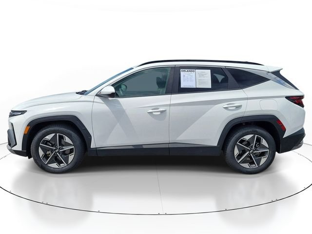 Used 2025 White Hyundai SEL image 3