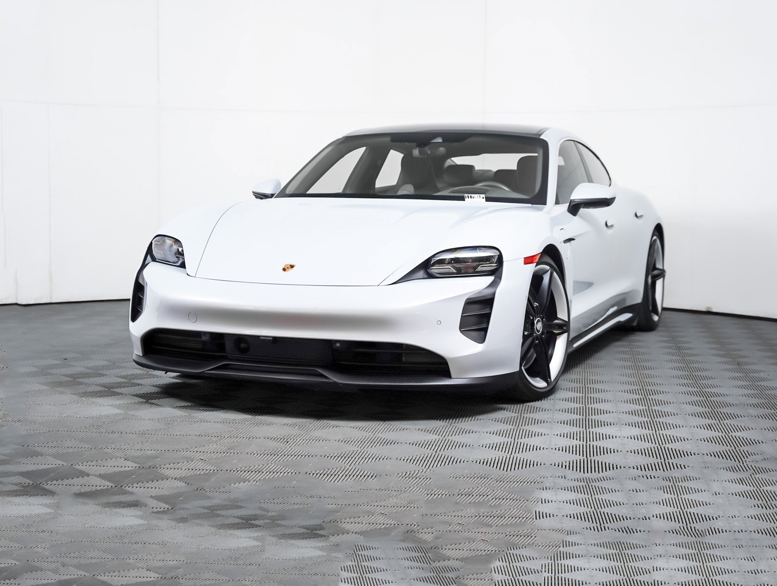 2022 Porsche Taycan S