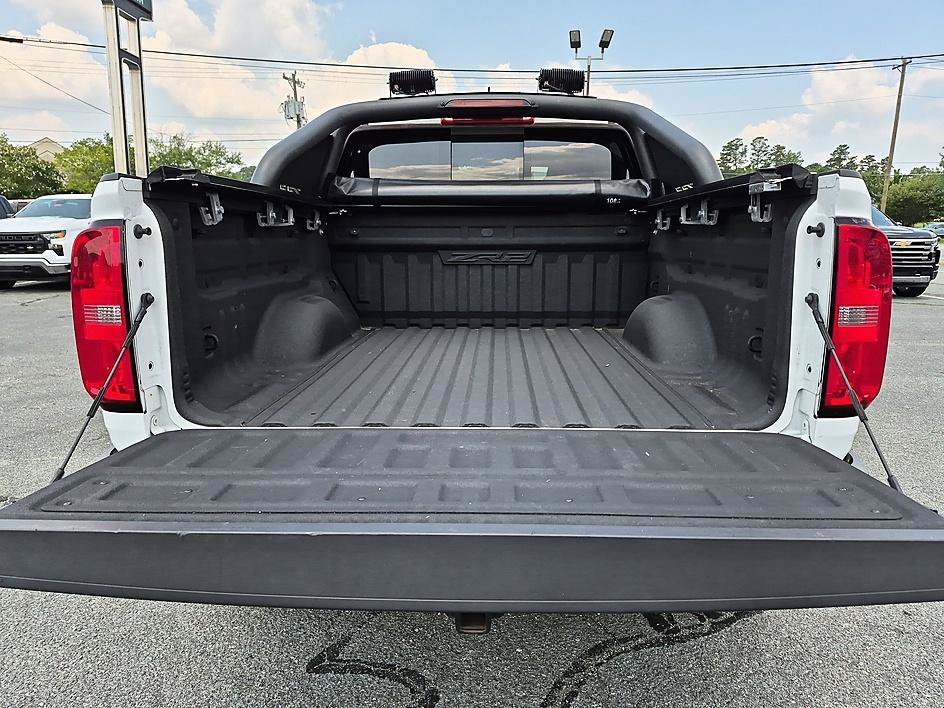Used 2018 SUMMIT WHITE Chevrolet 4WD ZR2 image 29