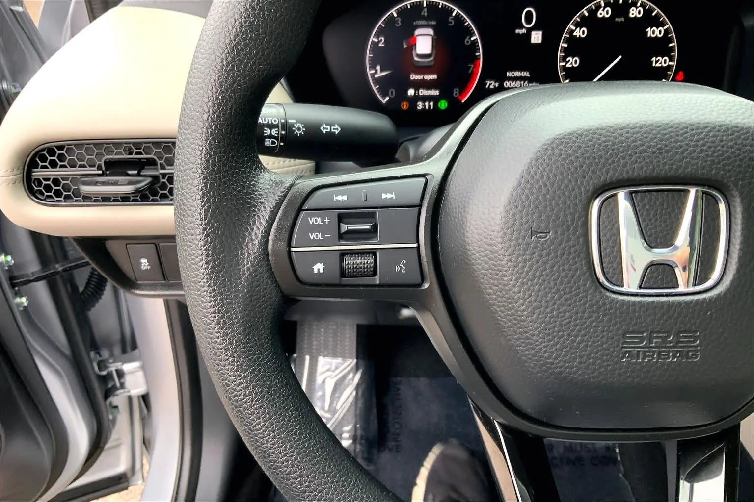 Used 2026 Solar Silver Metallic Honda LX image 23