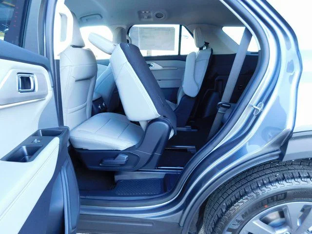 2026 Ford Explorer Active - Photo 33