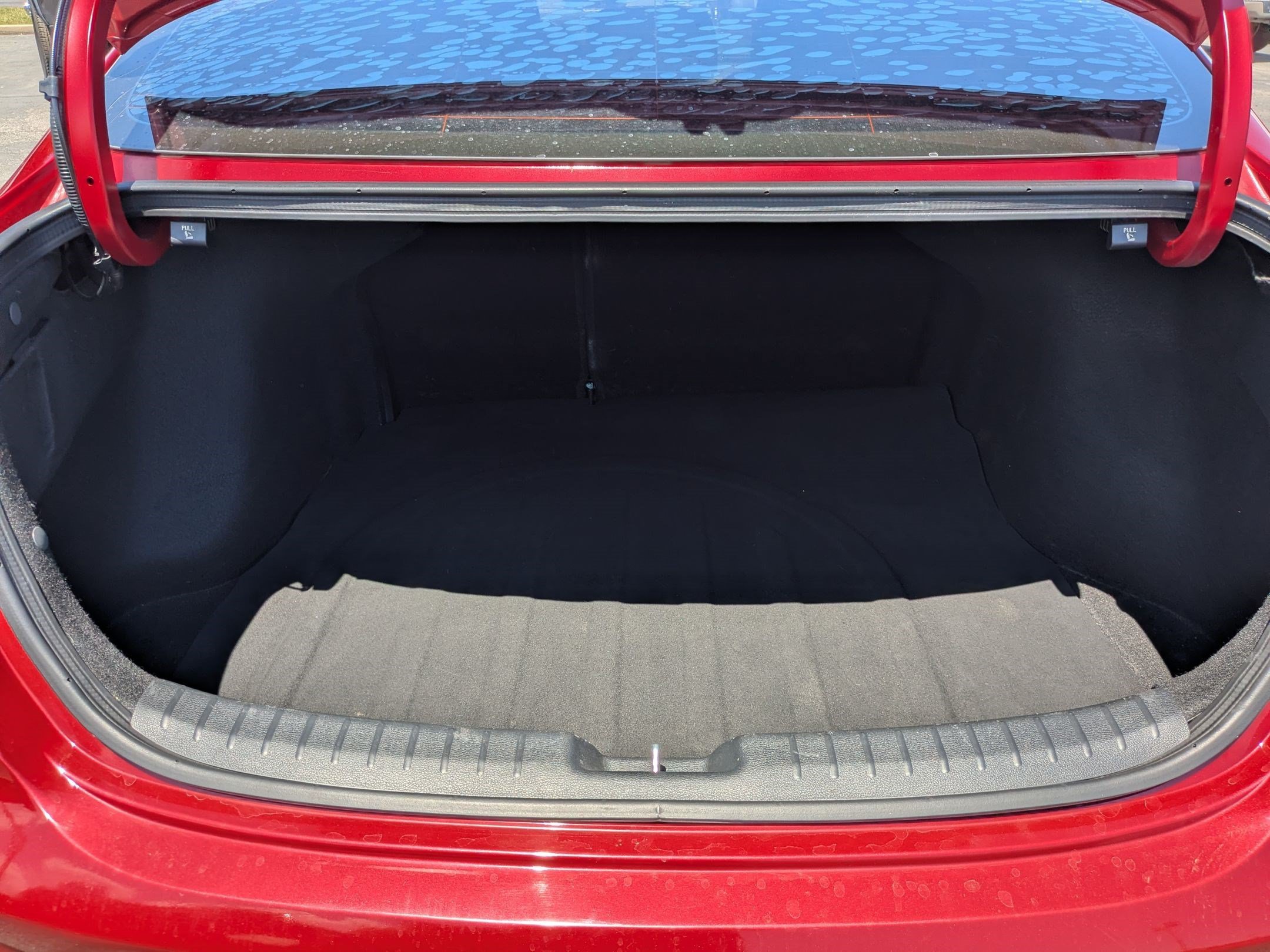 Used 2023 Currant Red Kia GT image 29