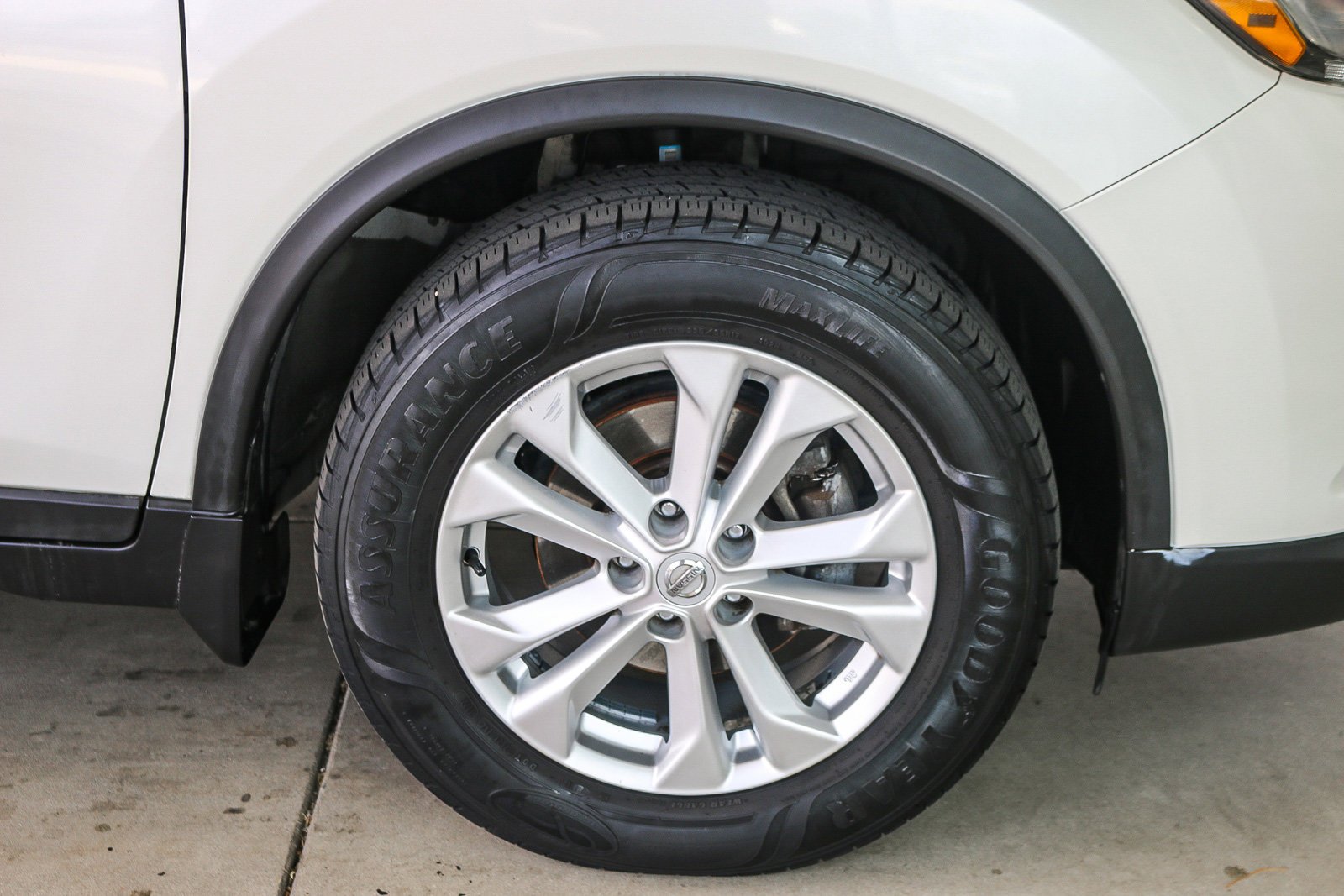 2016 Nissan Rogue SV - Photo 11