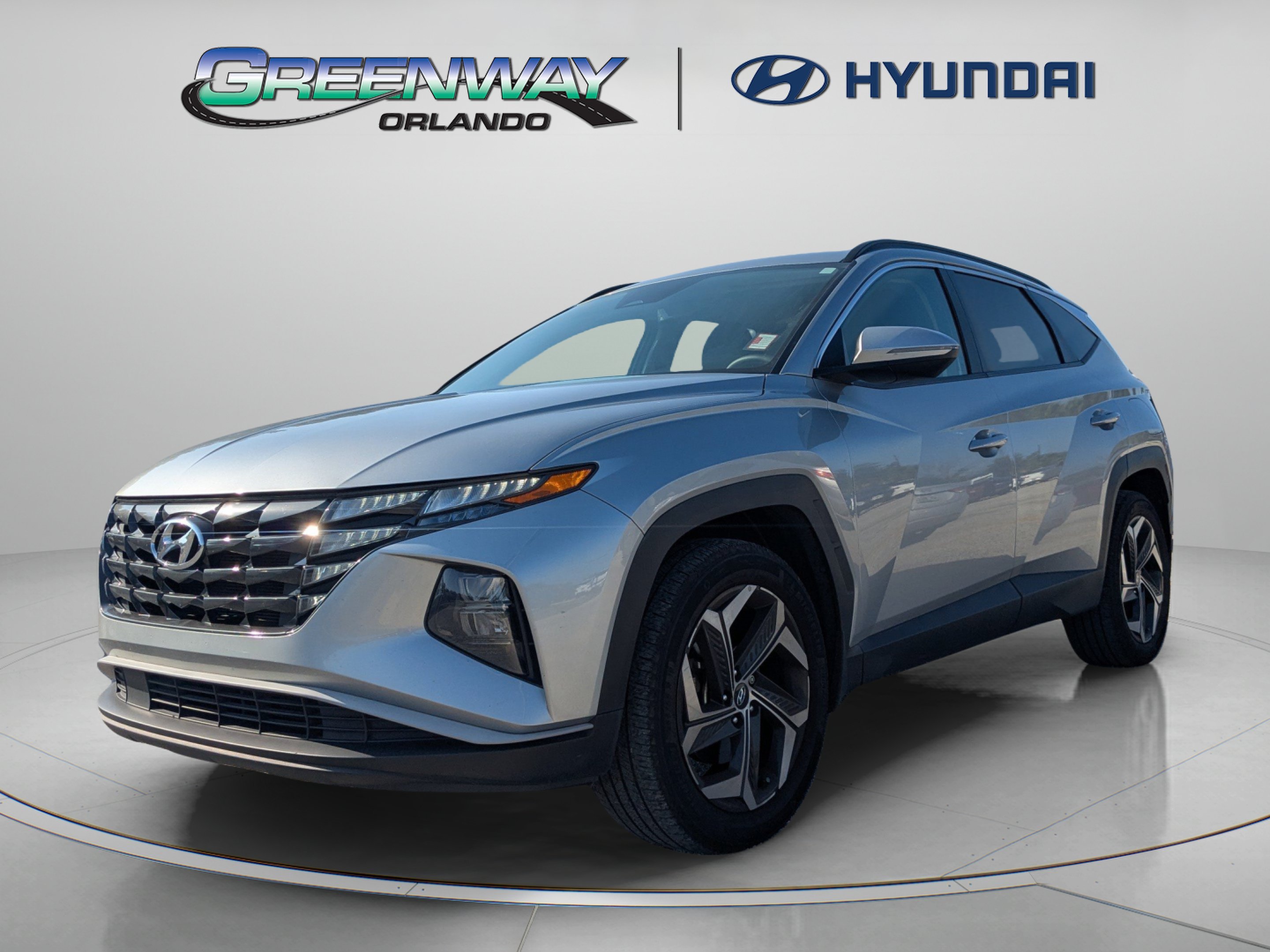 Used 2023 Shimmering Silver Hyundai SEL image 4