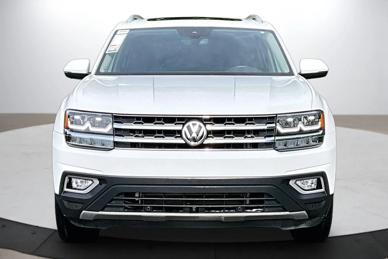 Certified Used 2019 White Volkswagen SEL Premium image 3