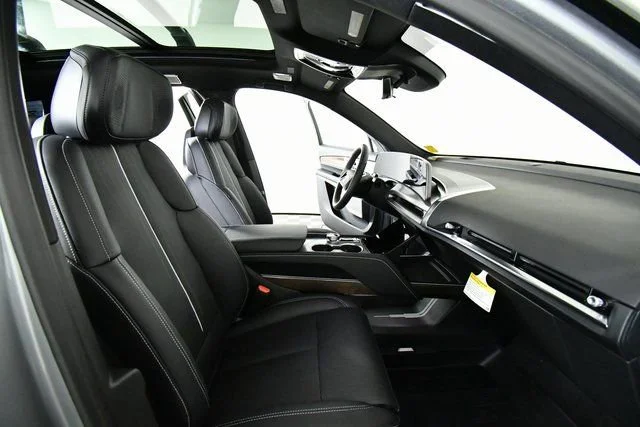 2026 Cadillac VISTIQ Sport - Photo 14