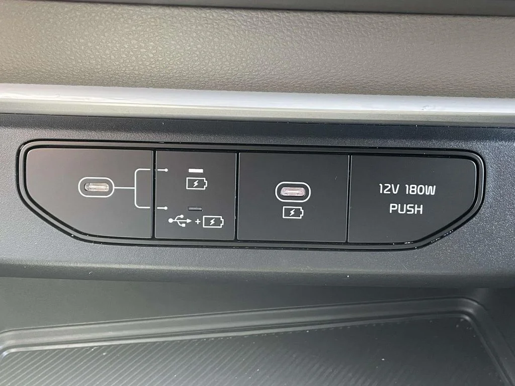 Used 2025 Gray Kia LXS image 27
