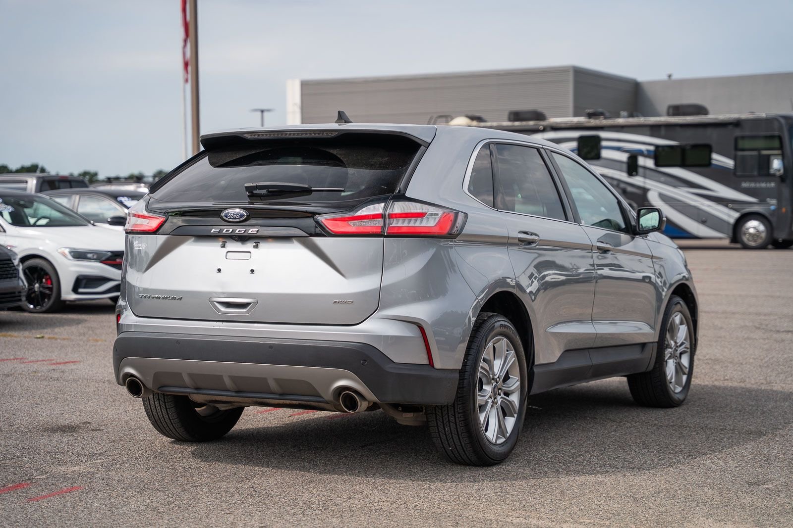 Used 2022 Silver Ford Titanium image 7