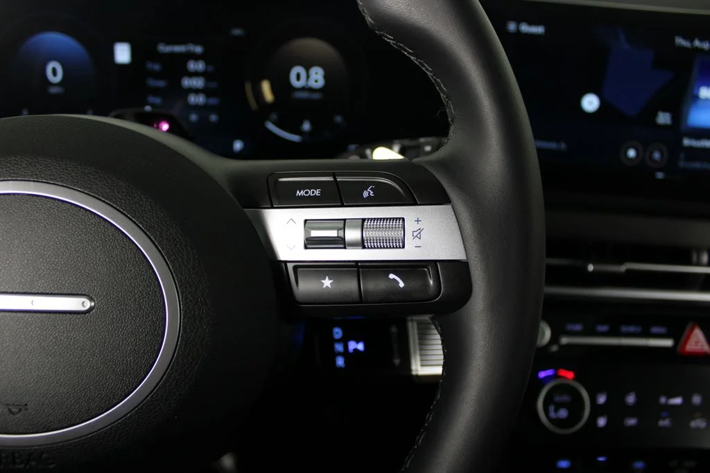Used 2025 Blue Hyundai Limited image 28