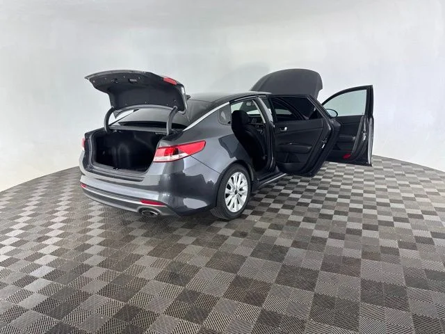 Used 2017 Gray Kia LX image 18