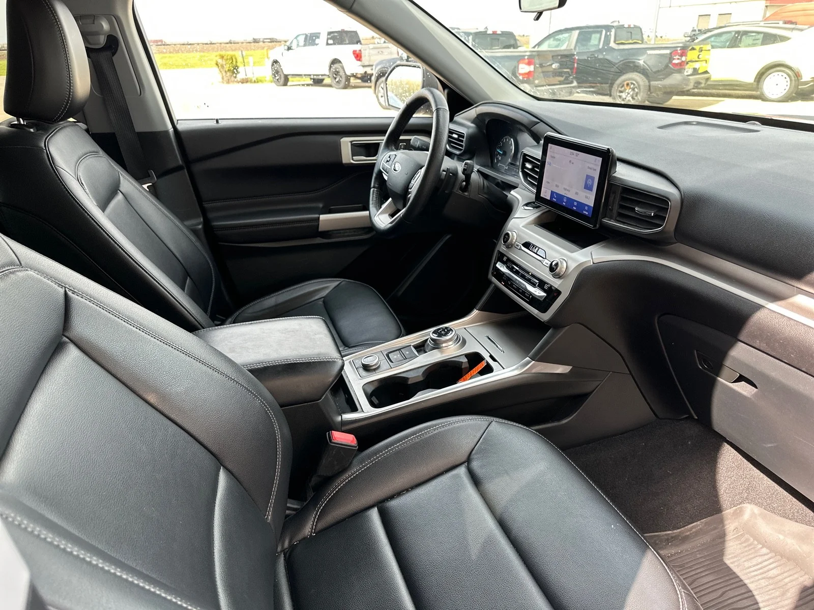 2021 Ford Explorer XLT - Photo 17