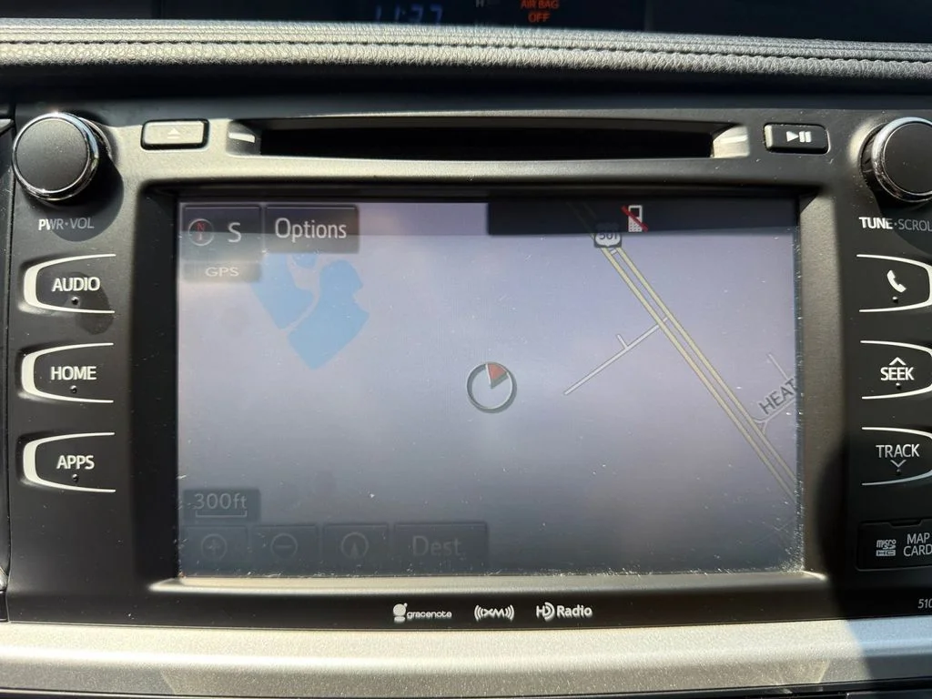 Used 2018 Gray Toyota SE image 12