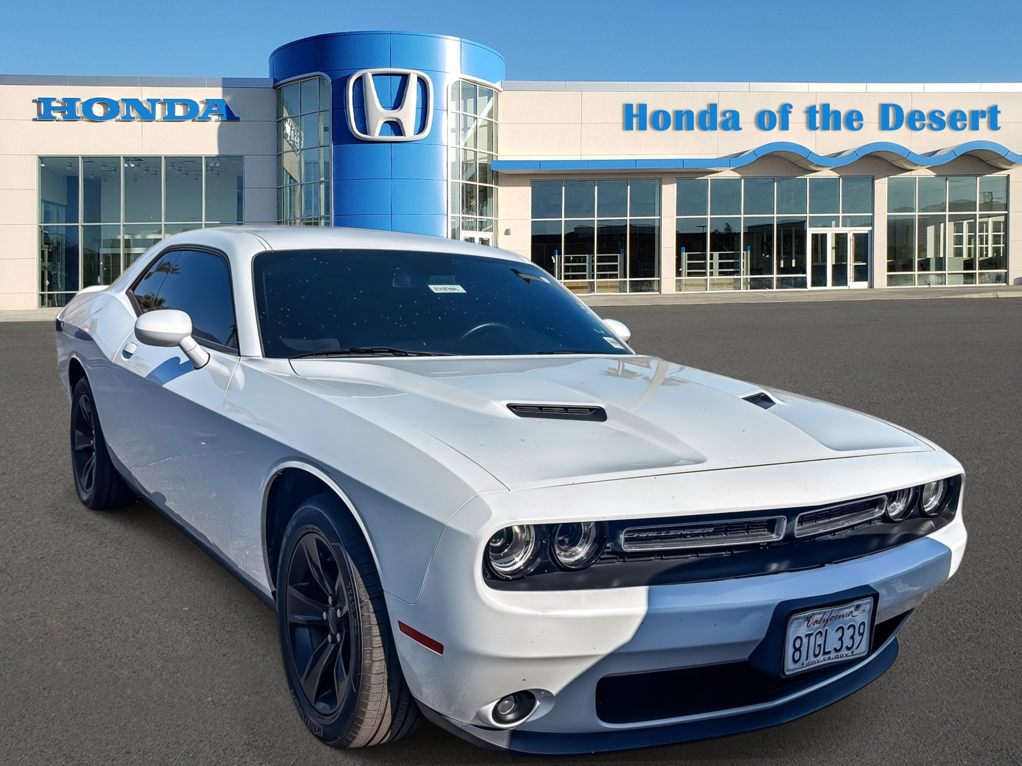 2020 Dodge Challenger SXT Auto's photo