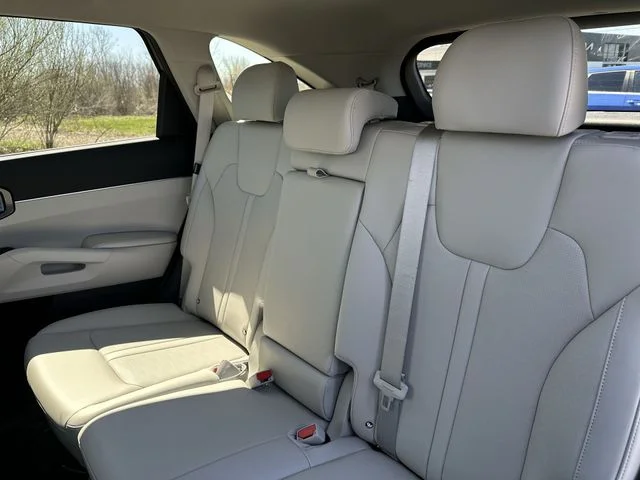 New 2026 Wolf Gray Kia S image 24