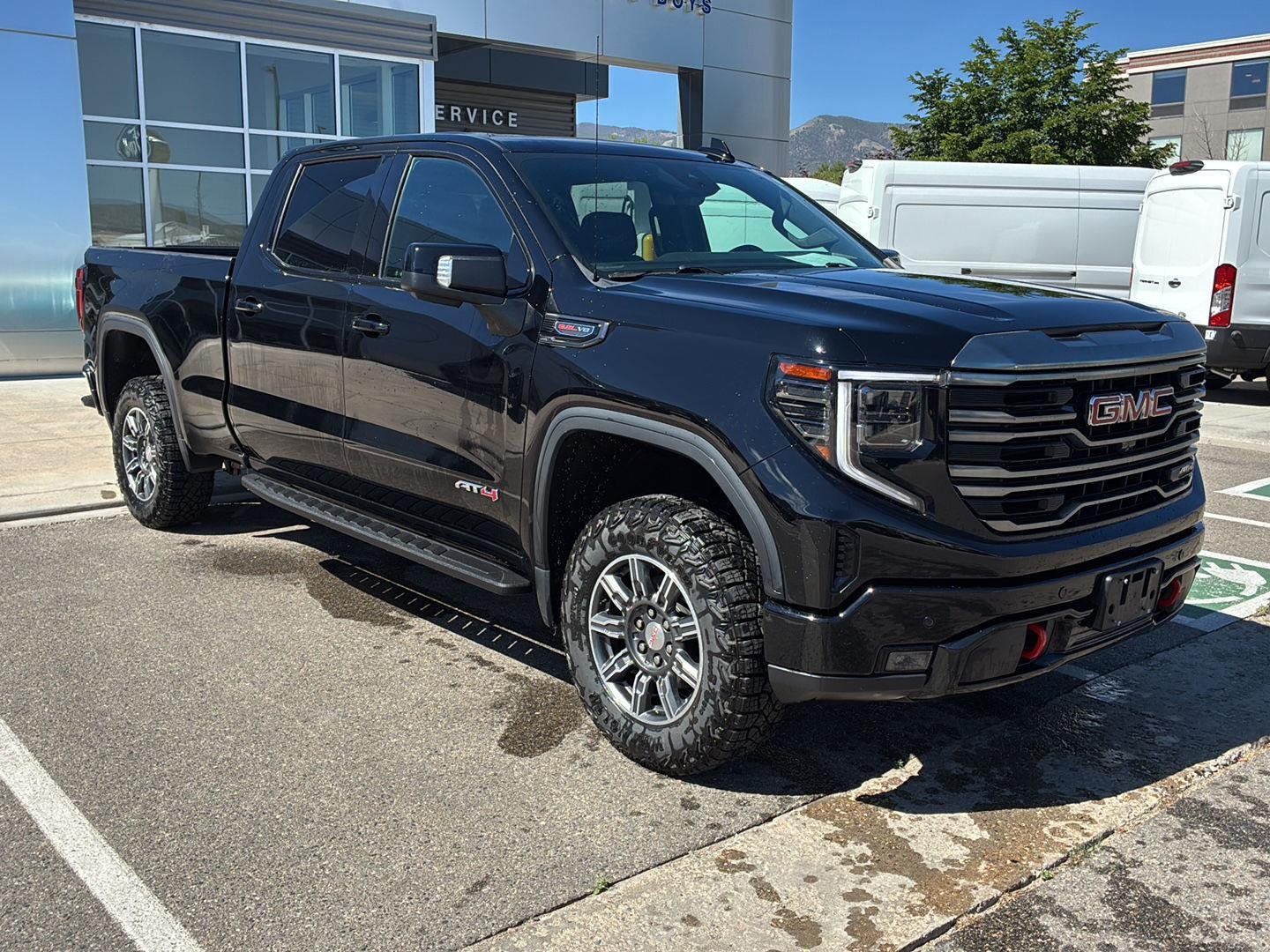Used 2024 Onyx Black GMC AT4 image 2