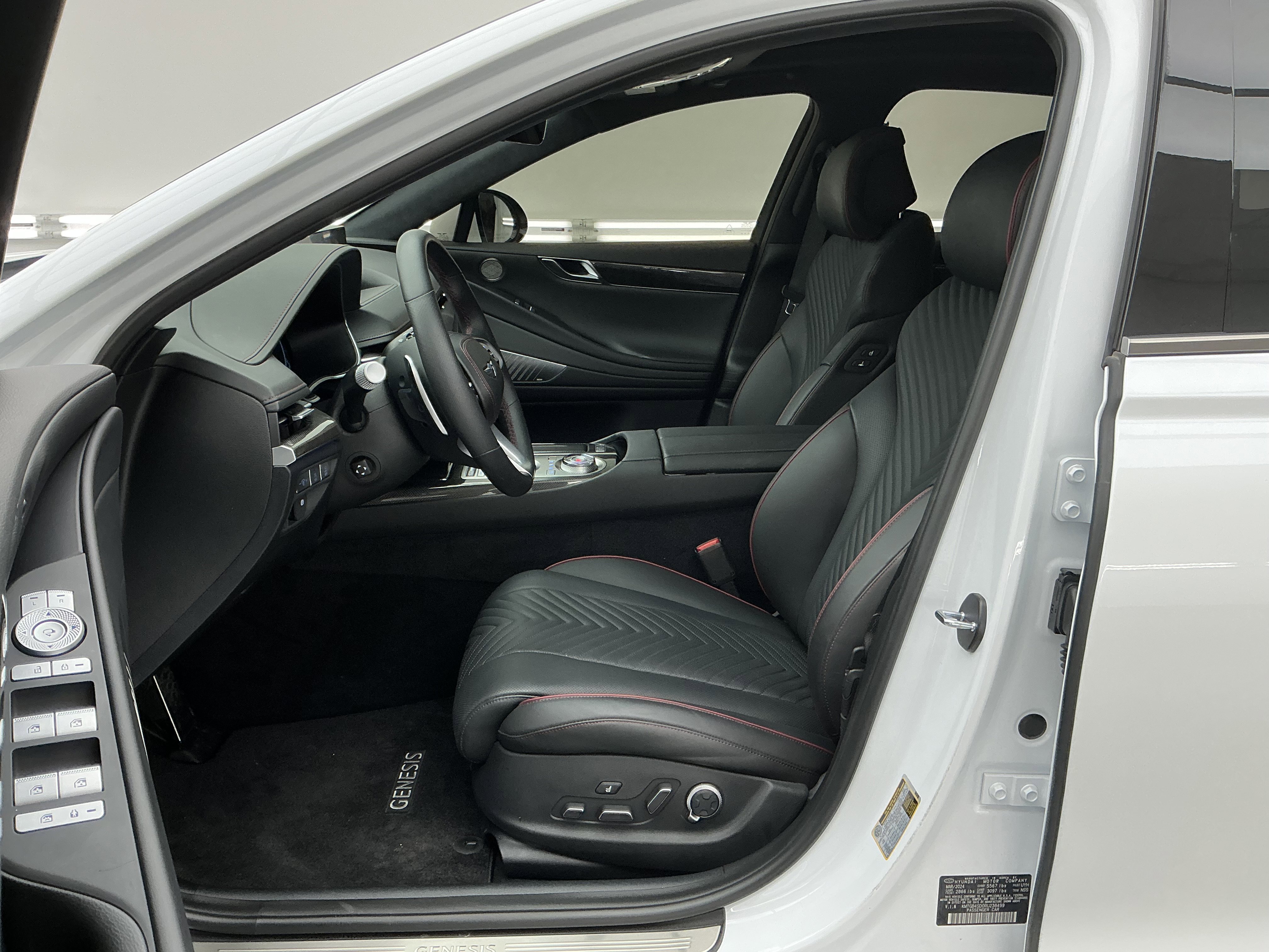 2024 GENESIS G80 SPORT - Photo 17