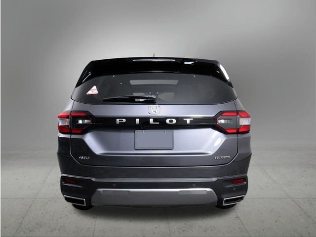 New 2026 Modern Steel Metallic Honda Touring image 4