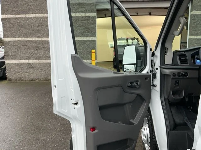 New 2026 Oxford White Ford Base image 12