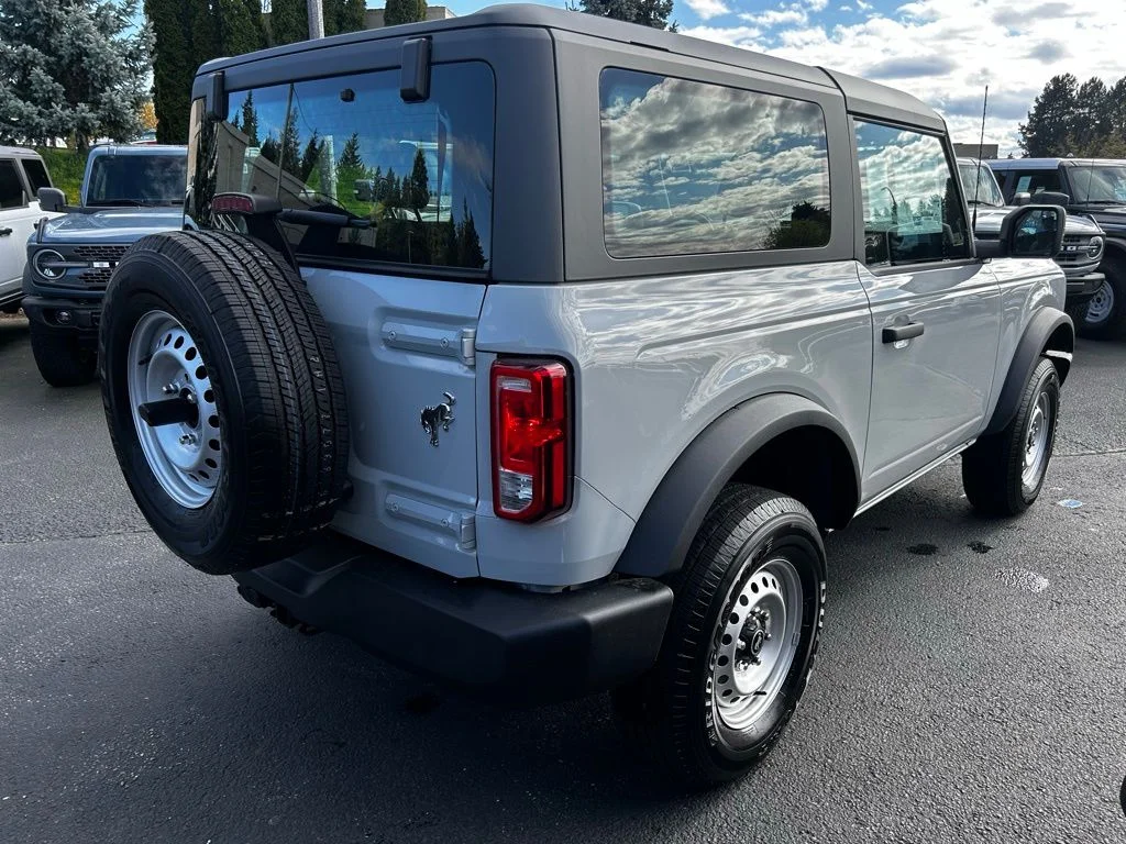 New 2026 Avalanche Ford Base image 9