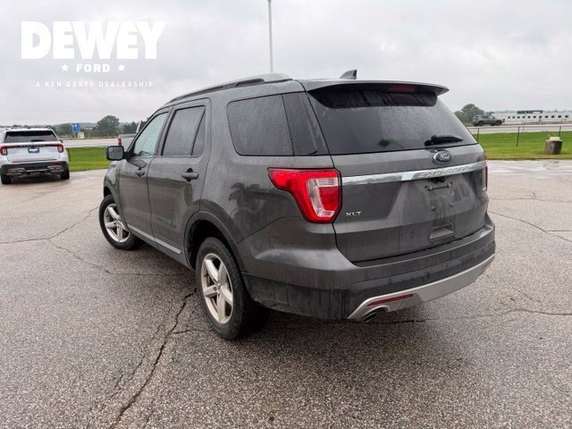Used 2017 Magnetic Ford XLT image 10