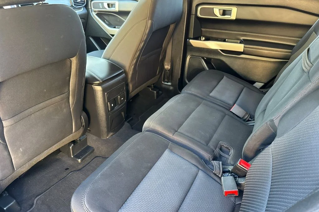 Used 2023 Black Ford XLT image 14