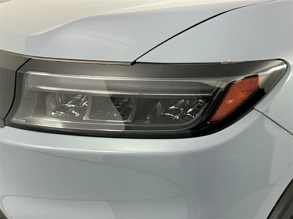 New 2026 Sonic Gray Pearl Honda Touring image 15