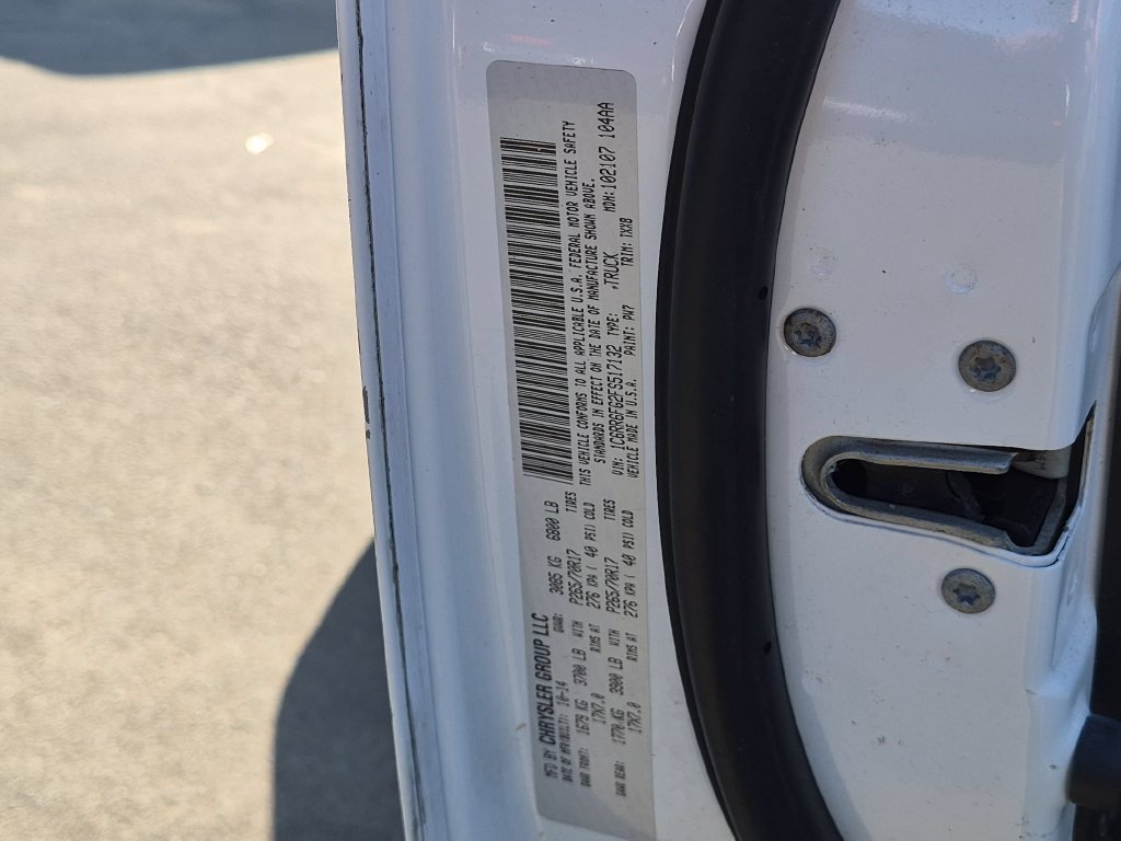 Used 2015 Bright White Clearcoat Ram Tradesman image 29