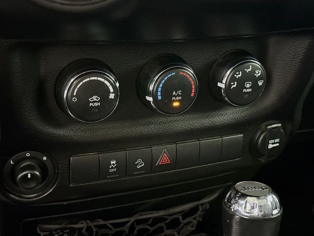 Used 2017 Black Jeep Unlimited Sport image 13