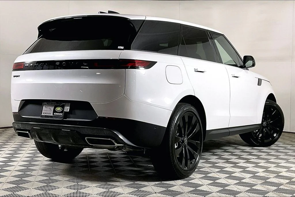 New 2025 White Land Rover SE image 2
