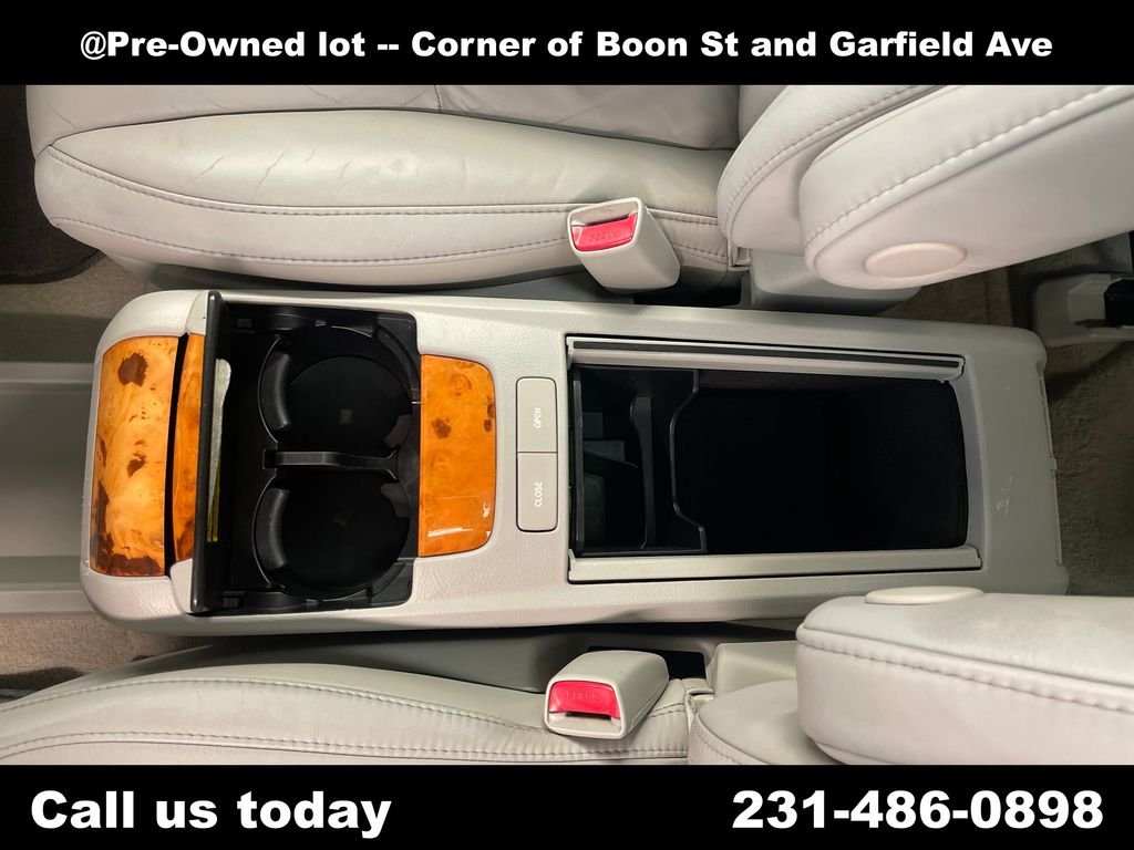 Used 2009  Lexus 350 image 23