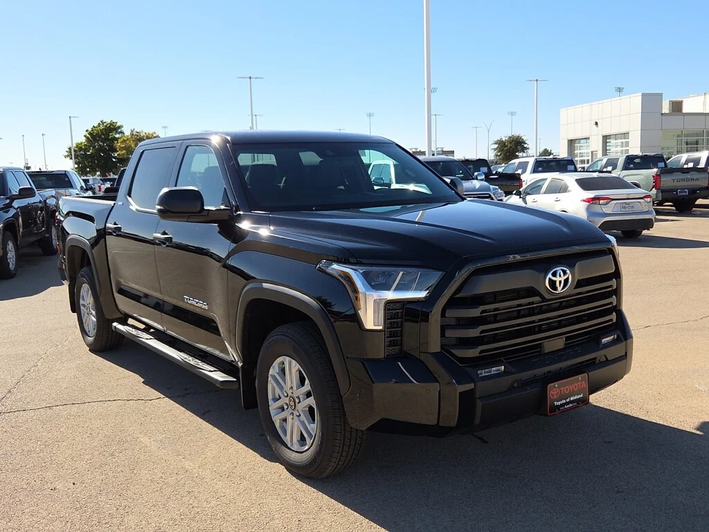 New 2026 Midnight Black Toyota SR5 image 4