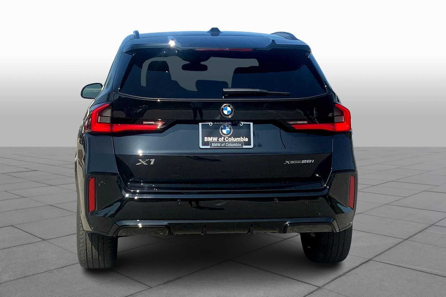 2026 BMW X1 28i - Photo 4