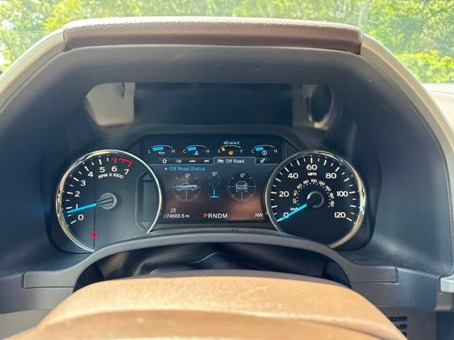 Used 2019 Red Ford Lariat image 26