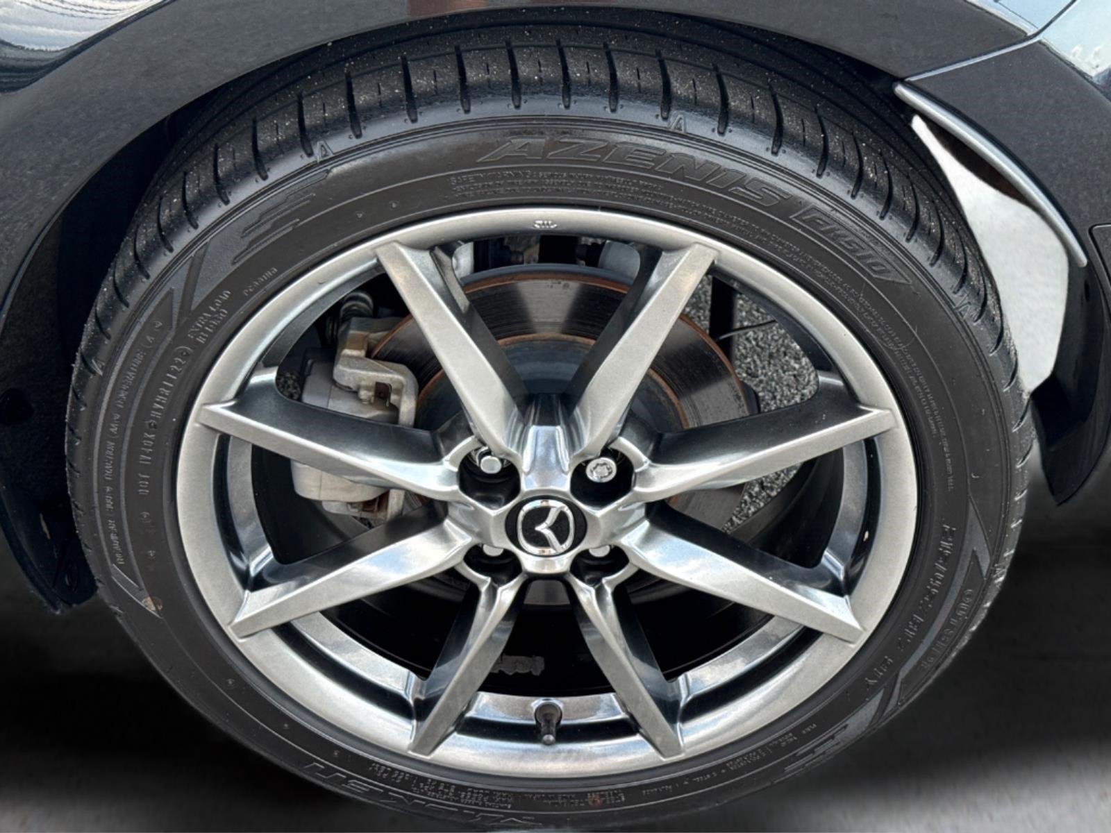Used 2022 Jet Black Mica Mazda Grand Touring image 13