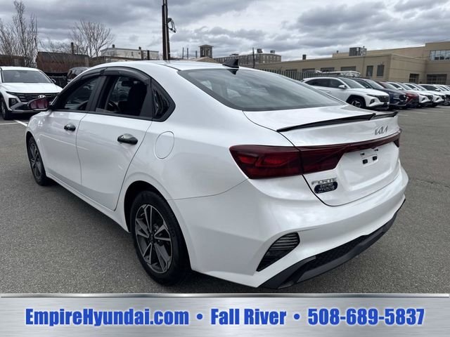 Used 2024 Snow White Pearl Kia LXS image 8