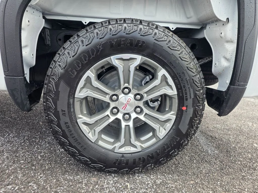 2026 GMC Sierra 1500 SLE - Photo 44