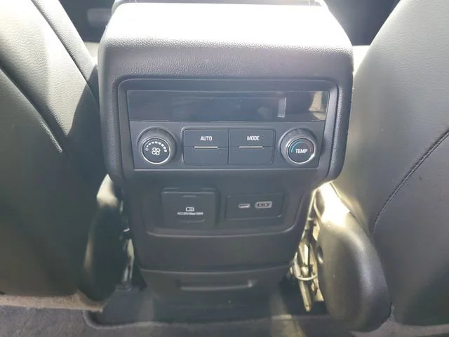 Used 2020 Carbon Black Metallic GMC SLT image 25