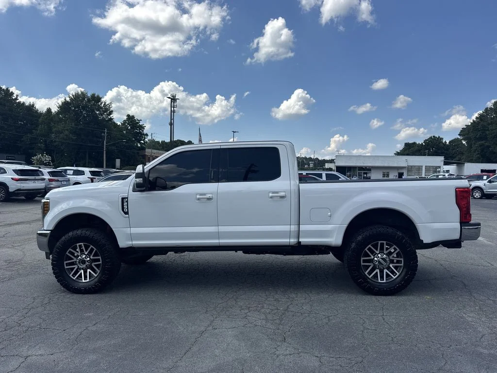 Used 2017 White Ford Lariat image 4