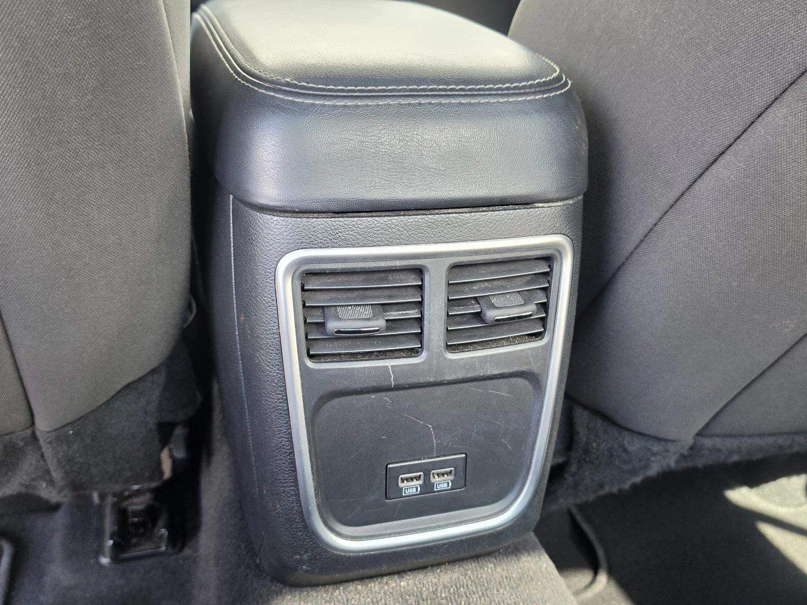 Used 2022 Triple Nickel Clearcoat Dodge SXT image 19
