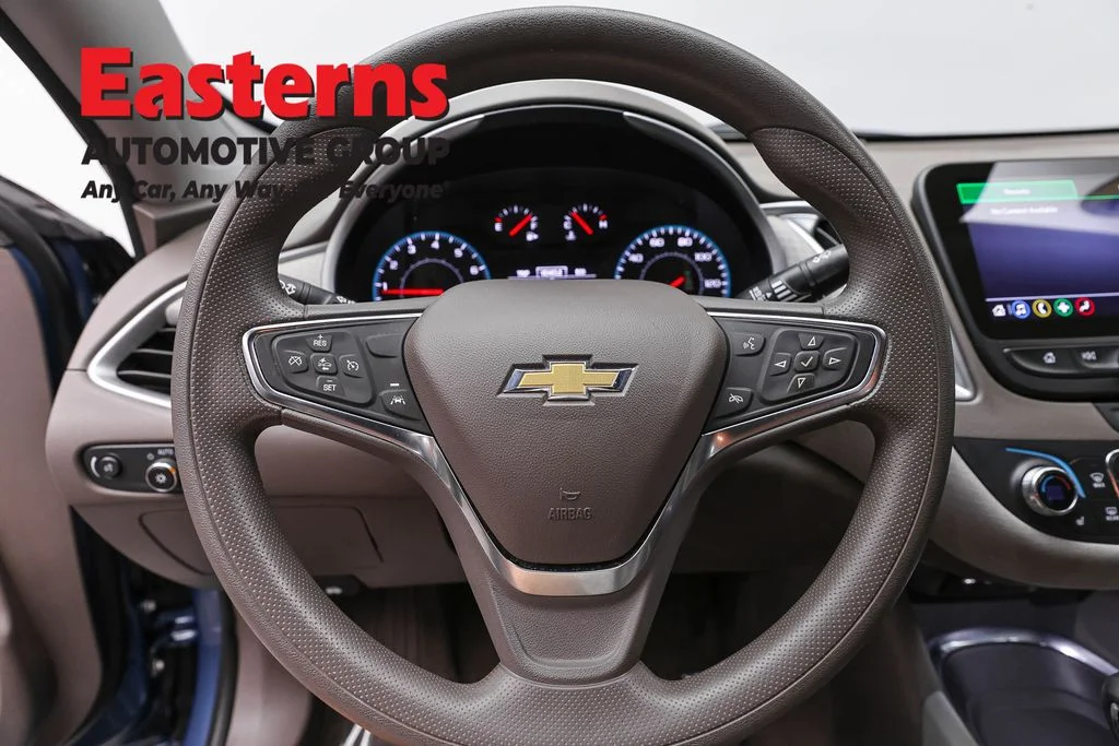 Used 2025 Blue Chevrolet LT image 10