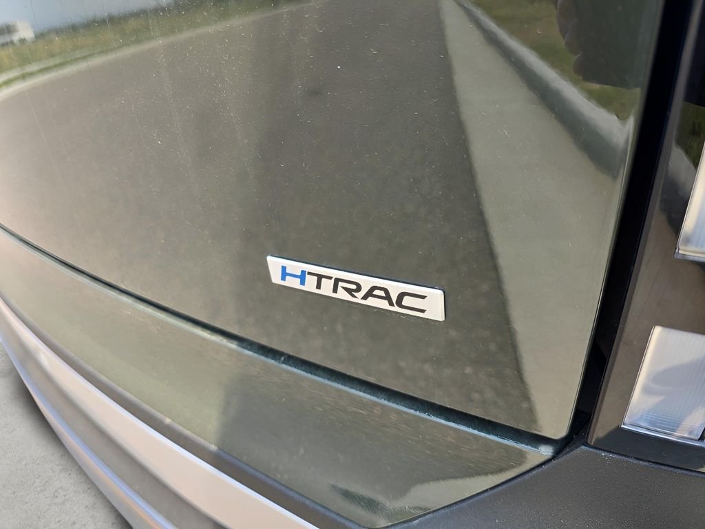 Used 2026 Titan Green Hyundai SEL 7P image 30