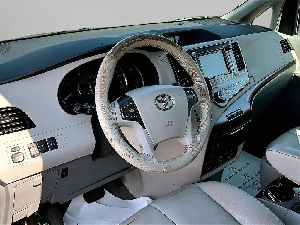 Used 2012 Gray Toyota XLE image 17