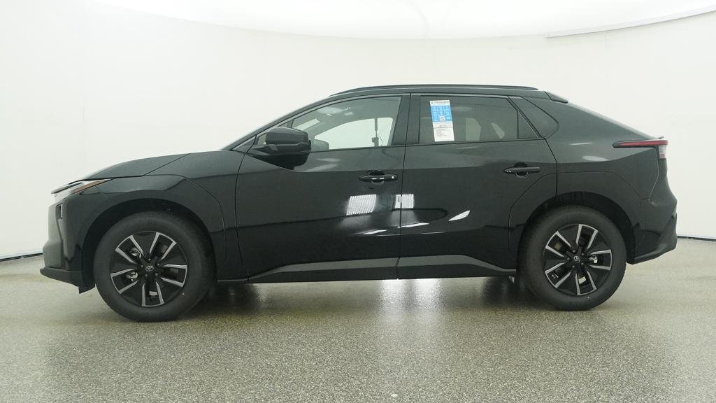 New 2026 Midnight Black Metallic Toyota XLE image 2