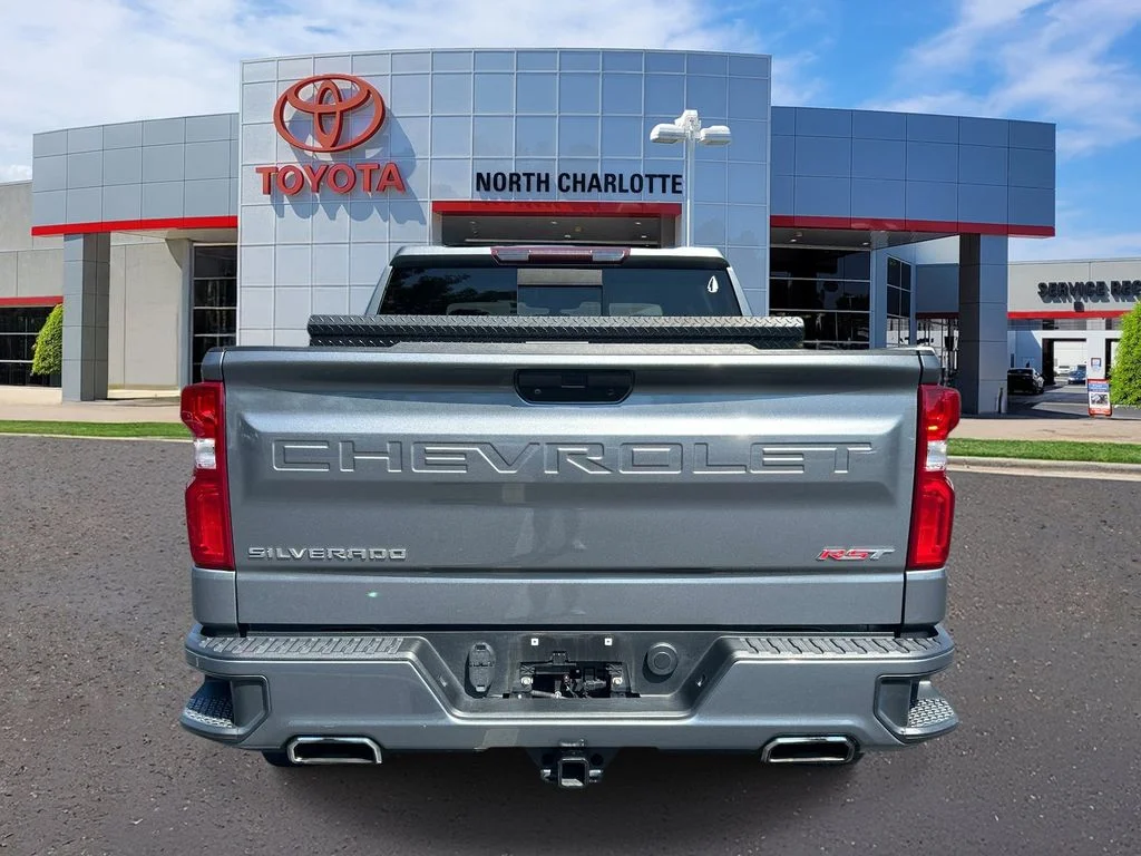Used 2021 Gray Chevrolet RST image 6