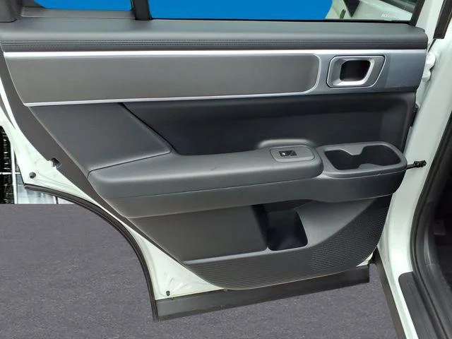 New 2026 White Hyundai SE image 13