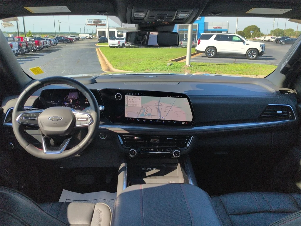 Used 2025 Black Chevrolet RST image 21